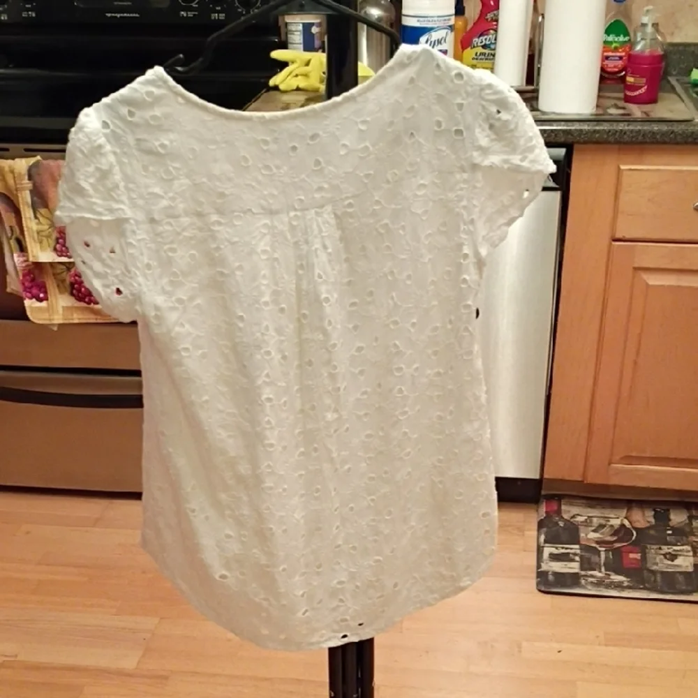 Market & Spruce White Eyelet Blouse - Picture 6 of 7